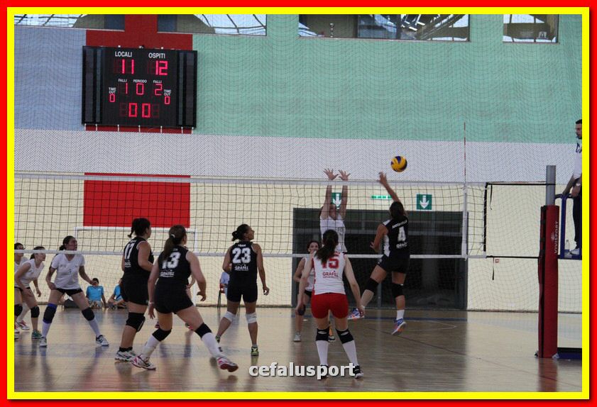 150614 volley 425_tn.jpg